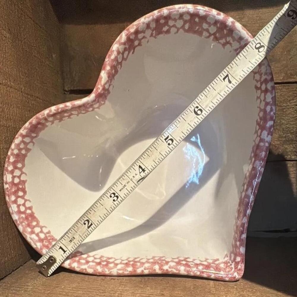 Medium pink and white speckled heart shaped bowl #cottagecore #kawaii #valentine
